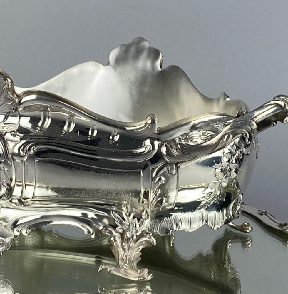 A silver centrepiece / jardinière by Delheid 