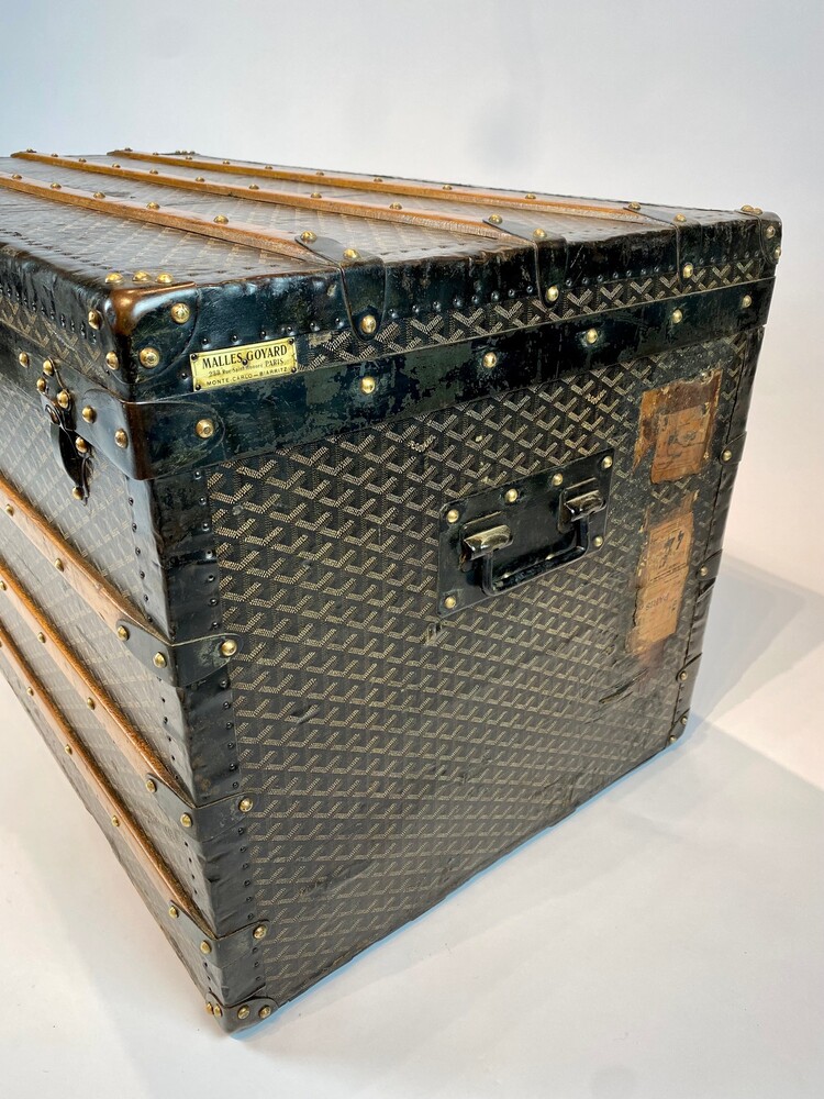 Sold at Auction: Louis Vuitton, Louis Vuitton Miniature Malle Courrier  Trunk w- Box & Papers